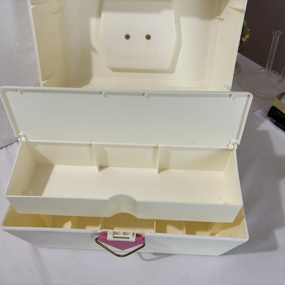 Caboodles Make Up Nail Polish Organizer Off White Pink Vtg 80s Model 2700 Retro